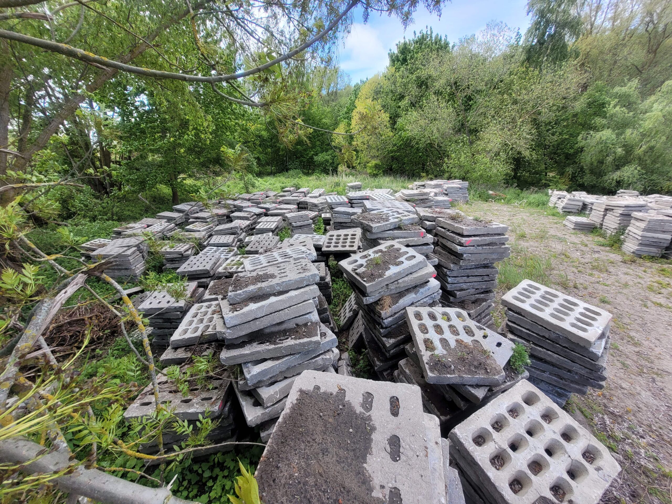 Sprzedaż płyt betonowych – zaproszenie do składania ofert